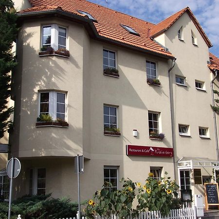 Pension & Cafe Am Kraehenberg Halle  Exteriör bild